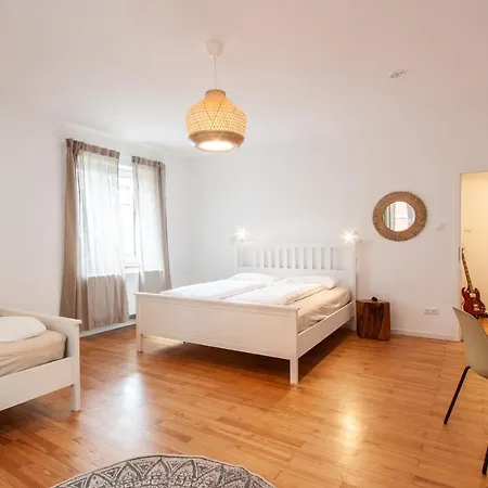 Wohnen An Der Residenz Mit Terrasse Bis Zu 8 Personen Apartment Wurzburg Exterior photo